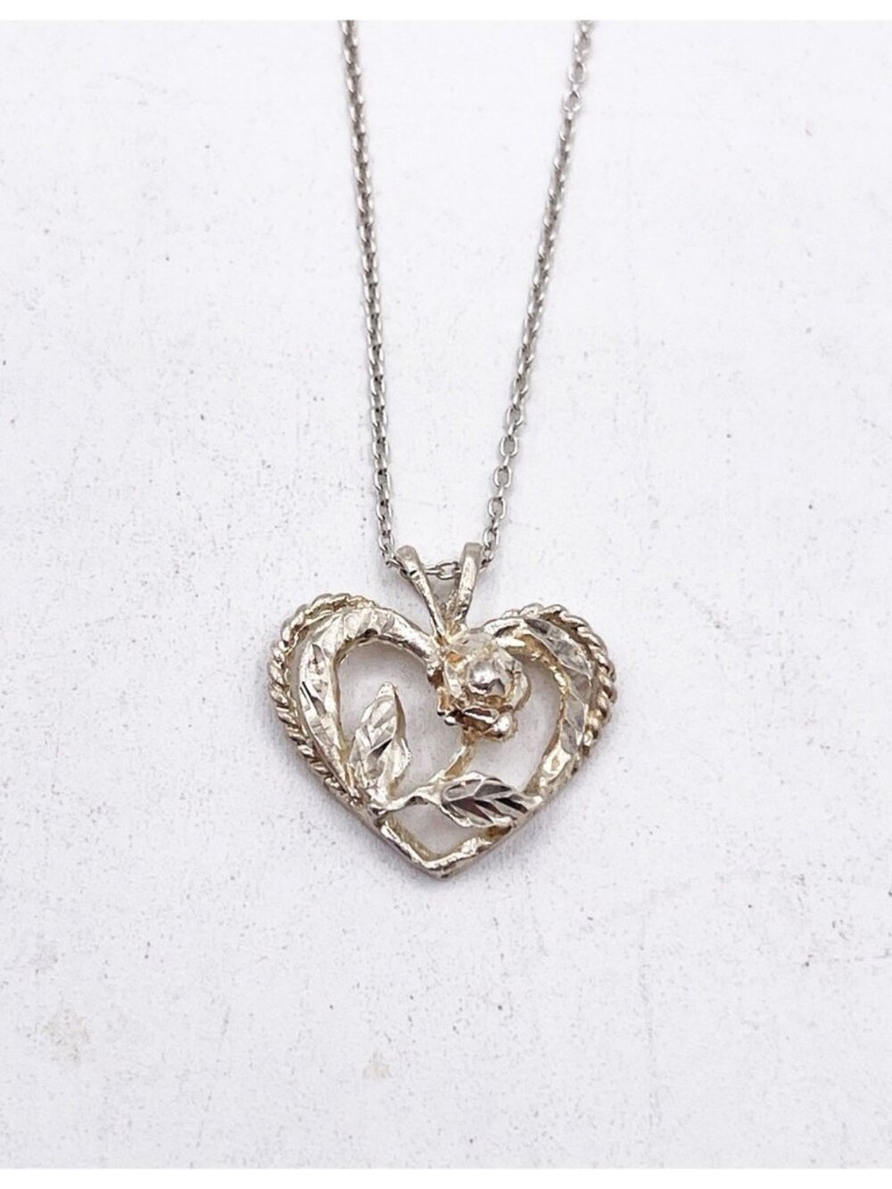 Vintage 925 Sterling Silver Dainty Rose Heart Pendant Cut-Out Floral Diamond Cut